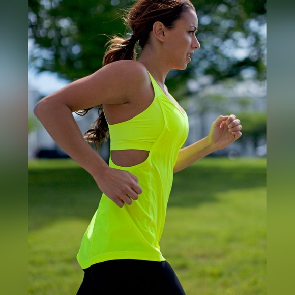 Lululemon Run: For Your Money Tank - Ray - 8 - Picture 6 of 6